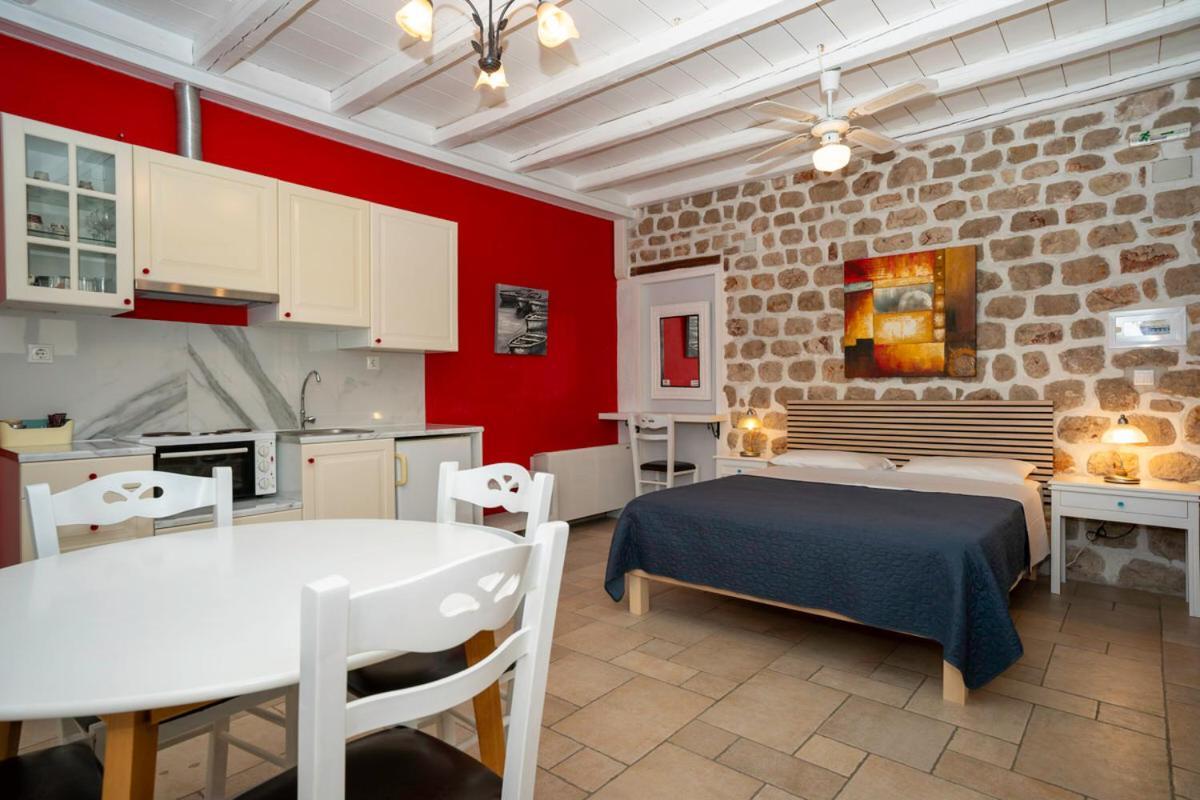 Myral Guesthouse Nauplion Buitenkant foto